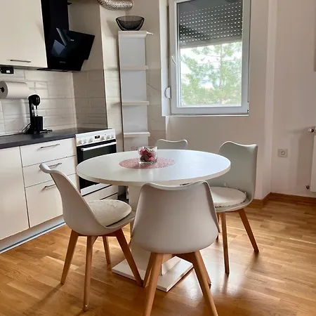 Vedran's Place Апартаменты *