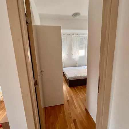 Апартаменты Vedran's Place