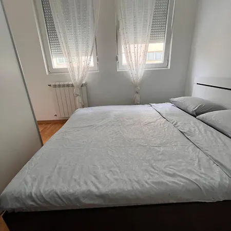 Апартаменты Vedran's Place *